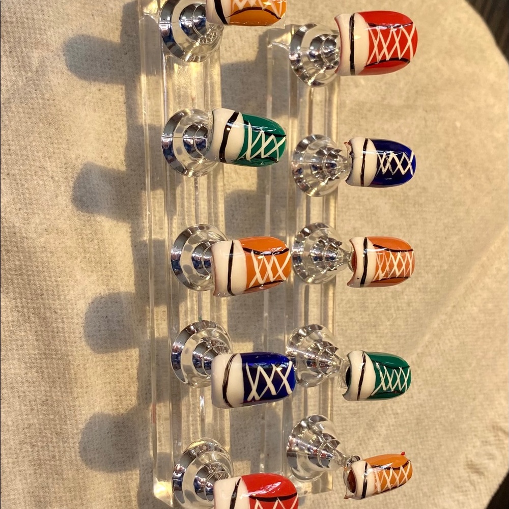 Converse nails